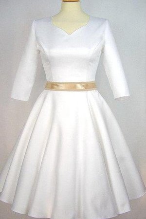 A-Line Halbe Ärmeln Reißverschluss Kurzes Brautkleid aus Satin