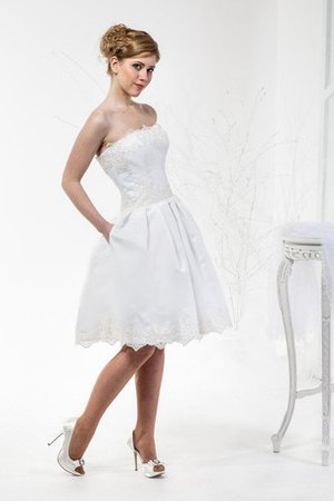 Spitze Plissiertes Reißverschluss Brautkleid mit Bordüre mit Herz-Ausschnitt