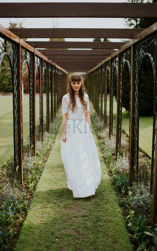 Kurze Ärmeln Kapelle Schleppe Elegantes Einfaches Brautkleid aus Chiffon