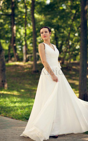 A-Line V-Ausschnitt Natürliche Taile Schlichtes Brautkleid mit Blume