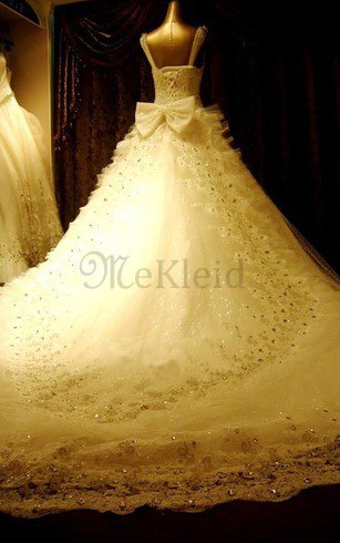 Ärmelloses Romantisches Luxus Brautkleid mit Schmetterlingsknoten mit Plissierungen