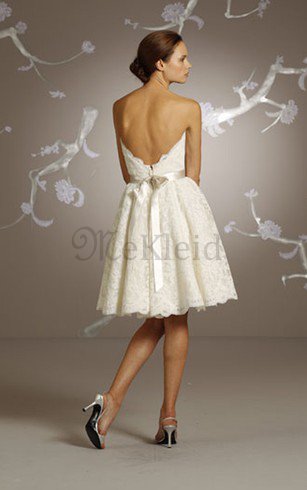 Rückenfreies A-Line Zickzack Ausschnitt Brautkleid mit Schleife ohne Ärmeln