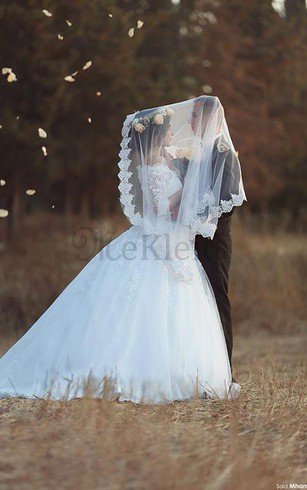 A-Line Halbe Ärmeln Brautkleid mit Bordüre mit Applike