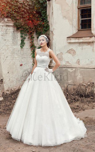 Schaufel-Ausschnitt Bodenlanges Sittsames Brautkleid mit Bordüre mit Natürlicher Taille