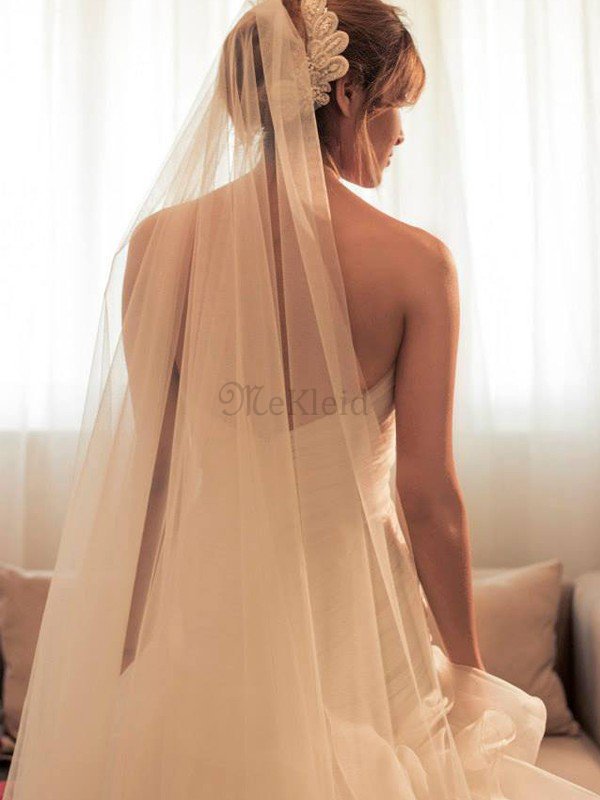 Organza Duchesse-Linie Sweep train Natürliche Taile Brautkleid mit Herz-Ausschnitt