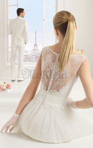 Normale Taille Halle Luxus Brautkleid mit Bordüre mit Plissierungen