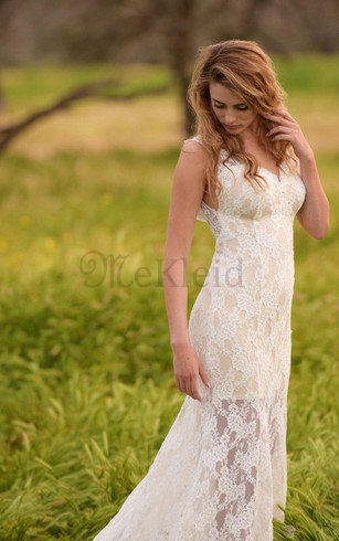 Strand V-Ausschnitt Elegantes Brautkleid mit Tiefem V-Ausschnitt ohne Ärmeln