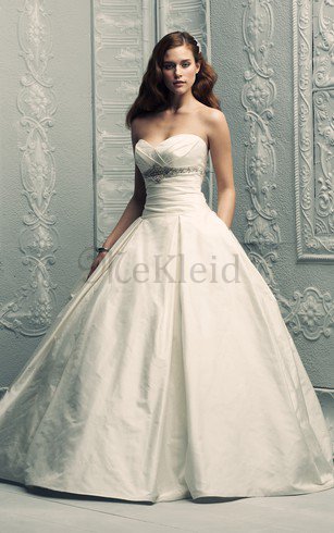 Klassisches Herz-Ausschnitt Ärmellos Extravagantes Brautkleid aus Satin
