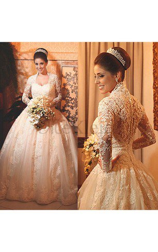 Spitze Duchesse-Linie Extravagantes Brautkleid mit Knöpfen mit Applike