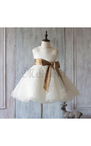A-Line Juwel Ausschnitt Plissiertes Blumenmädchenkleid mit Schleife aus Tüll