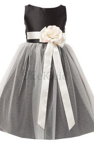 Ärmellos Bateau Blumenmädchenkleid mit Gürtel mit Blume