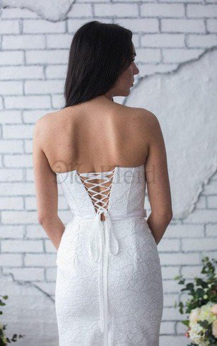 Etui Ärmellos Romantisches Brautkleid mit Rücken Schnürung mit Herz-Ausschnitt