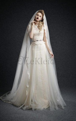 Spitze Juwel Ausschnitt Kurzes Brautkleid mit Gericht Schleppe mit Knöpfen