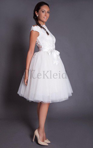 A-Line Satin Hoher Ausschnitt Brautkleid mit Schleife aus Tüll