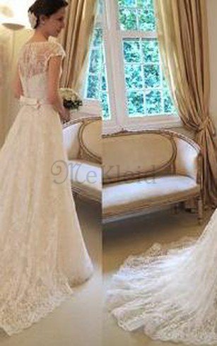 Spitze Duchesse-Linie Kurze Ärmeln Romantisches Brautkleid mit Kapelle Schleppe