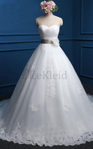 Spitze Herz-Ausschnitt Ärmelloses Brautkleid mit Bordüre mit Schleife