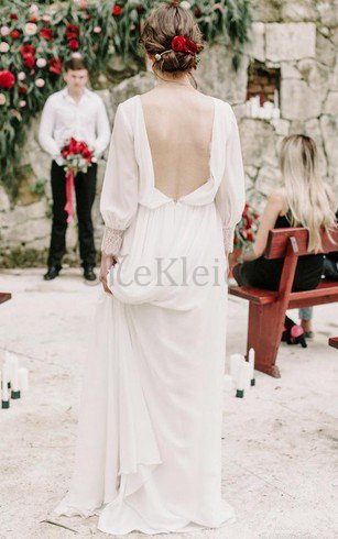 Strand Juwel Ausschnitt Sweep Train Schlichtes Brautkleid mit Plissierungen